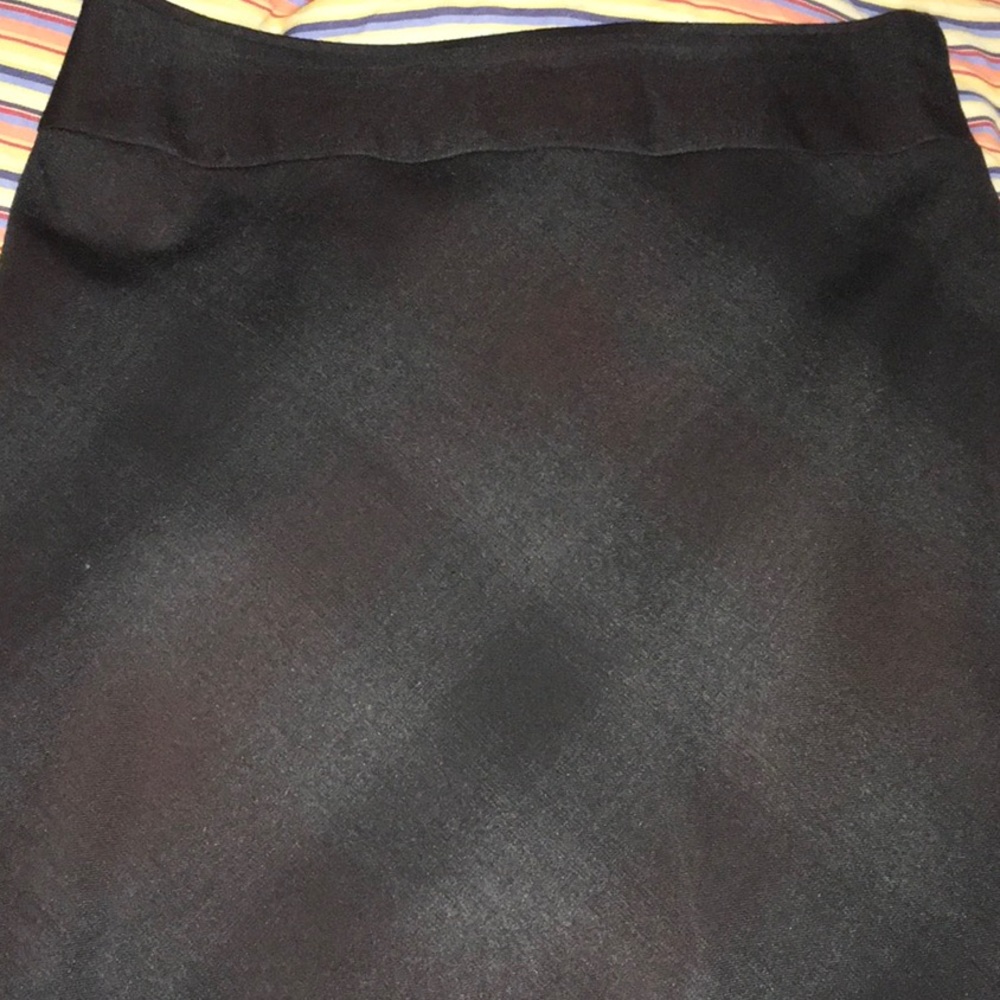 Limited skirt.